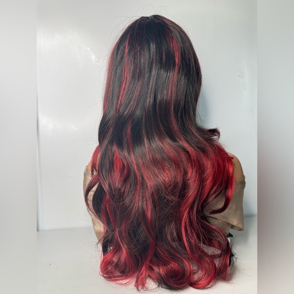 Black & Red Wavy long Wig - Classic Wig Cap - Picture 3 of 5
